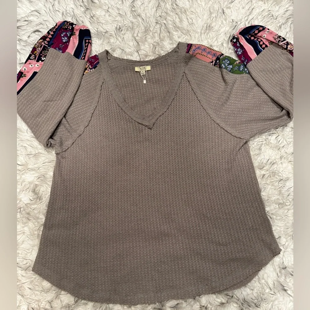 NWOT - Kori USA Printed Multi- Color Long Sleeve Top - Picture 3 of 5